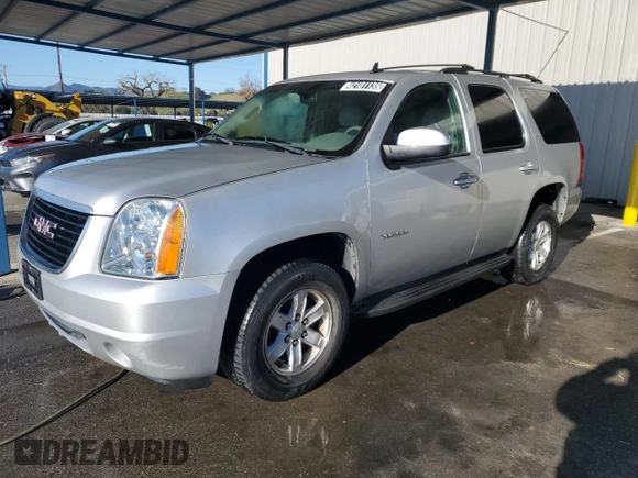 2014 GMC Yukon SLT with VIN 1GKS1CE0XER207048, listed as a Copart auction lot 42181135 with 117,875 mi miles and Clean Title. Bid and sale history available at carsss.com. Image 1.