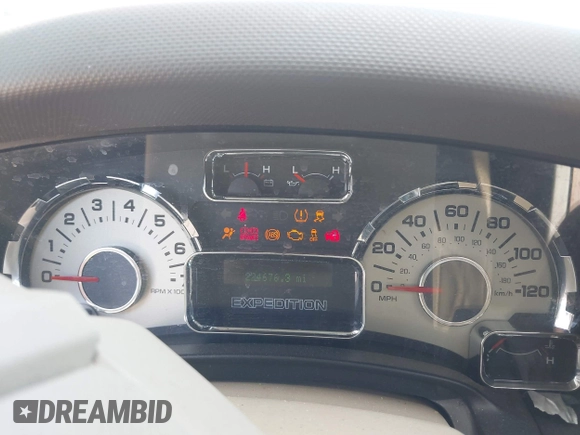 2012 Ford Expedition XLT with VIN 1FMJU1H53CEF06178, listed as a IAAI auction lot 42319355 with 224,676 mi miles and . Bid and sale history available at DreamBid. Image 7.