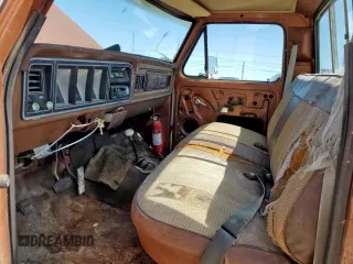 1978 Ford F-150 z VIN F14HRCG4756, wystawiony jako Copart lot #59970475 z przebiegiem 55 026 mil mil oraz Czysty tytuł • Clean title. Historia ofert i sprzedaży dostępna na DreamBid. Obrazek 7.