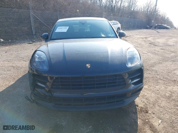 2019 Porsche Macan with VIN WP1AA2A57KLB07005, listed as a IAAI auction lot 41687951 with NaN miles. Bid and sale history available at carsss.com. Image 13.