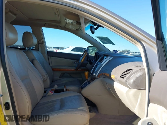 2004 Lexus RX 330 with VIN 2T2GA31U74C008568, listed as a IAAI auction lot 41692347 with 129,880 mi miles. Bid and sale history available at carsss.com. Image 5.