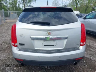 2013 Cadillac SRX Performance Collection z VIN 3GYFNDE35DS636363, wystawiony jako IAAI lot #42147483 z przebiegiem 116 894 mil mil oraz . Historia ofert i sprzedaży dostępna na DreamBid. Obrazek 16.