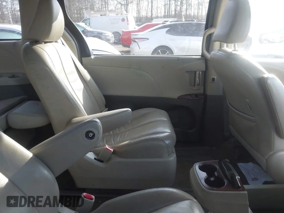 2014 Toyota Sienna Ltd with VIN 5TDDK3DC9ES081022, listed as a IAAI auction lot 41183921 with 1 mi miles. Bid and sale history available at carsss.com. Image 8.