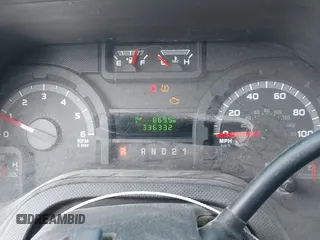 2012 Ford Econoline Cargo Commercial z VIN 1FTNS2EW8CDA13858, wystawiony jako IAAI lot #42473899 z przebiegiem 336 332 mil mil oraz . Historia ofert i sprzedaży dostępna na DreamBid. Obrazek 7.