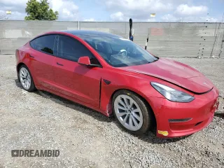 2022 Tesla Model 3 z VIN 5YJ3E1EA5NF155772, wystawiony jako Copart lot #50805725 z przebiegiem 73 491 mil mil oraz Szkoda całkowita • Salvage title. Historia ofert i sprzedaży dostępna na DreamBid. Obrazek 4.