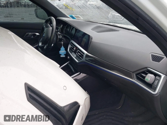 2020 BMW 3 Series 330i xDrive with VIN 3MW5R7J09L8B43636, listed as a IAAI auction lot 41924983 with 45,220 mi miles and . Bid and sale history available at DreamBid. Image 5.
