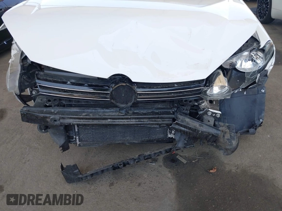 2013 Volkswagen Jetta TDI w/Sunroof & Nav with VIN 3VWPL7AJ6DM626450, listed as a IAAI auction lot 42586372 with 154,473 mi miles and . Bid and sale history available at DreamBid. Image 6.