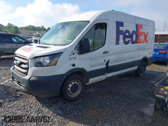 2020 Ford Transit Cargo z VIN 1FTBR1C87LKA51039, wystawiony jako IAAI lot #42212523 z przebiegiem 183 020 mil mil oraz . Historia ofert i sprzedaży dostępna na DreamBid. Obrazek 17.