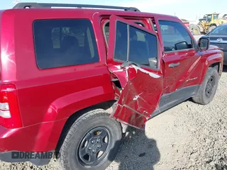 2016 Jeep Patriot Sport with VIN 1C4NJRBB2GD510987, listed as a IAAI auction lot 41993520 with 139,620 mi miles and . Bid and sale history available at DreamBid. Image 17.