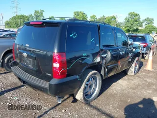 2008 Chevrolet Tahoe LTZ with VIN 1GNFK13018R259715, listed as a IAAI auction lot 42642469 with 208,452 mi miles and . Bid and sale history available at DreamBid. Image 4.