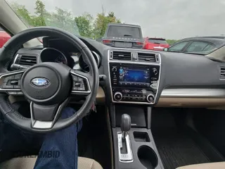 2018 Subaru Outback Premium z VIN 4S4BSAFC7J3242399, wystawiony jako IAAI lot #42498181 z przebiegiem 28 746 mil mil oraz . Historia ofert i sprzedaży dostępna na DreamBid. Obrazek 12.
