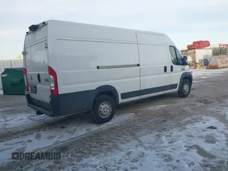 2018 Ram ProMaster Cargo with VIN 3C6URVJGXJE153615, listed as a IAAI auction lot 41309702 with 122,597 mi miles. Bid and sale history available at carsss.com. Image 4.
