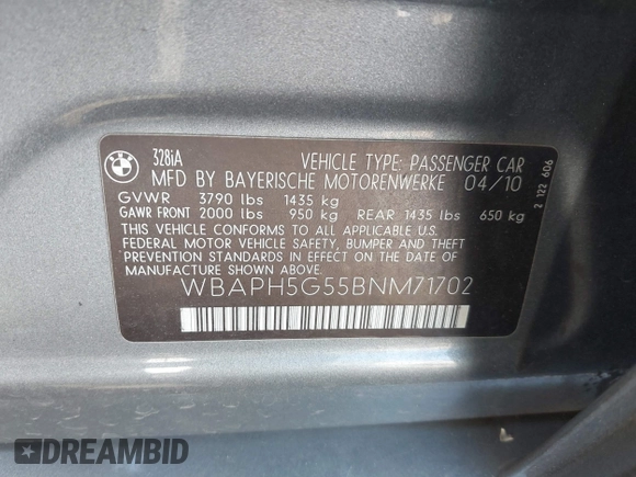 2011 BMW 3 Series 328i with VIN WBAPH5G55BNM71702, listed as a IAAI auction lot 42013598 with 192,744 mi miles. Bid and sale history available at carsss.com. Image 9.