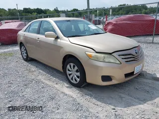 2011 Toyota Camry LE z VIN 4T1BF3EK5BU711011, wystawiony jako IAAI lot #42330427 z przebiegiem 207 814 mil mil oraz . Historia ofert i sprzedaży dostępna na DreamBid. Obrazek 1.