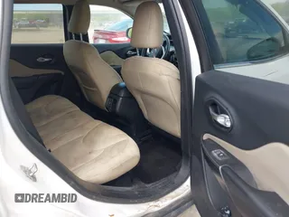 2015 Jeep Cherokee Latitude z VIN 1C4PJMCS3FW557734, wystawiony jako IAAI lot #42273937 z przebiegiem 168 828 mil mil oraz . Historia ofert i sprzedaży dostępna na DreamBid. Obrazek 8.