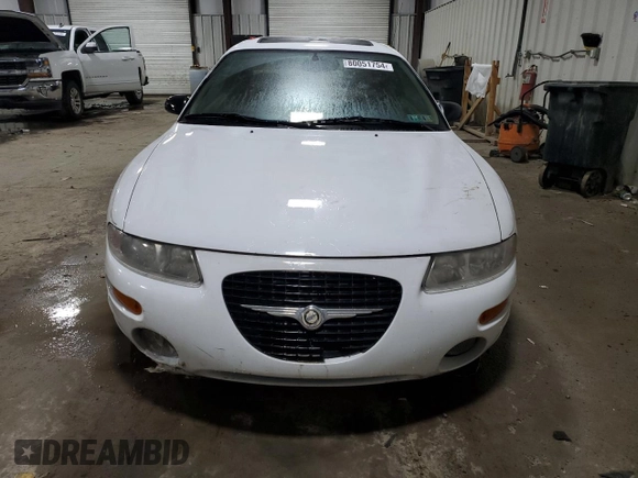 1998 Chrysler Sebring LXi z VIN 4C3AU52N6WE127896, wystawiony jako Copart lot #80051754 z przebiegiem 71 034 mil mil oraz Szkoda całkowita • Salvage title. Historia ofert i sprzedaży dostępna na DreamBid. Obrazek 5.