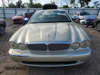 2007 Jaguar XJ with VIN SAJWA79B27SH17894, listed as a Copart auction lot 73415074 with 102,672 mi miles and Clean Title. Bid and sale history available at carsss.com. Image 5.