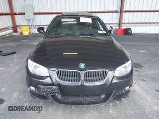 2011 BMW 3 Series 328i with VIN WBAKE3C53BE558916, listed as a IAAI auction lot 41946404 with 172,961 mi miles and . Bid and sale history available at carsss.com. Image 12.