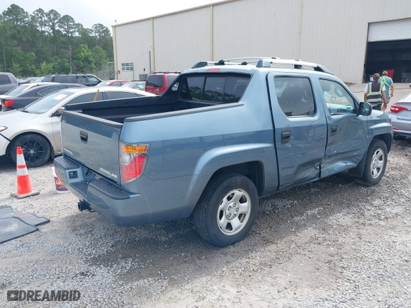 2008 Honda Ridgeline RT with VIN 2HJYK16258H523173, listed as a IAAI auction lot 41957325 with 95,782 mi miles. Bid and sale history available at carsss.com. Image 4.