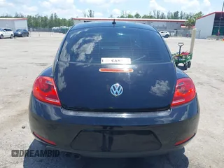 2013 Volkswagen Beetle Entry с VIN 3VWFP7AT4DM639280, выставлен на аукционе IAAI как лот 42324777 с пробегом 77 049 миль миль и . История ставок и продаж доступна на DreamBid. Изображение 17.