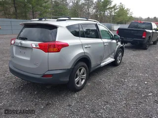 2015 Toyota RAV4 XLE with VIN 2T3RFREV9FW332635, listed as a IAAI auction lot 41899021 with 171,144 mi miles. Bid and sale history available at carsss.com. Image 4.