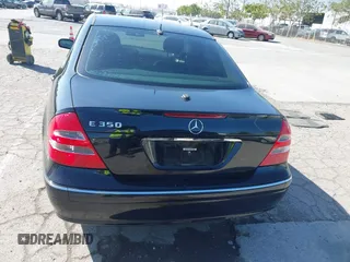 2006 Mercedes-Benz E 350 z VIN WDBUF56JX6A804739, wystawiony jako IAAI lot #42334250 z przebiegiem 145 310 mil mil oraz . Historia ofert i sprzedaży dostępna na DreamBid. Obrazek 16.