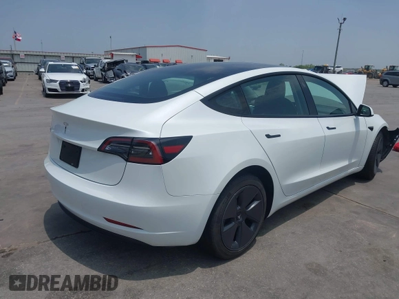 2023 Tesla Model 3 z VIN 5YJ3E1EA3PF604076, wystawiony jako IAAI lot #42181964 z przebiegiem 23 207 mil mil oraz . Historia ofert i sprzedaży dostępna na DreamBid. Obrazek 4.