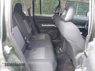 2008 Jeep Patriot Sport with VIN 1J8FT28W28D713825, listed as a IAAI auction lot 42471636 with 227,898 mi miles and . Bid and sale history available at DreamBid. Image 8.
