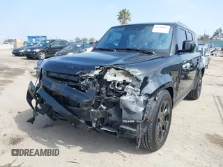2020 Land Rover Defender SE с VIN SALEP7EU7L2019989, выставлен на аукционе IAAI как лот 42346057 с пробегом 76 004 миль миль и . История ставок и продаж доступна на DreamBid. Изображение 17.