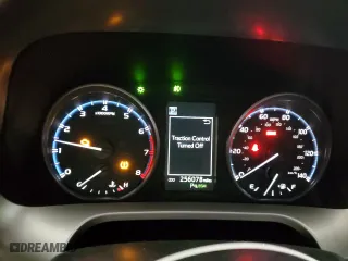2017 Toyota RAV4 XLE with VIN JTMWFREV6HJ708292, listed as a Copart auction lot 45960185 with 256,078 mi miles and Salvage Title. Bid and sale history available at carsss.com. Image 9.