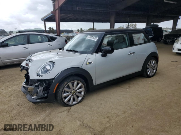 2021 MINI Hardtop Cooper SE with VIN WMWXP3C08M2N53266, listed as a Copart auction lot 50807505 with 16,529 mi miles and Salvage Title. Bid and sale history available at DreamBid. Image 1.