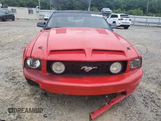 2008 Ford Mustang GT Deluxe z VIN 1ZVHT82H985142306, wystawiony jako Copart lot #57461015 z przebiegiem 142 325 mil mil oraz Czysty tytuł • Clean title. Historia ofert i sprzedaży dostępna na DreamBid. Obrazek 5.