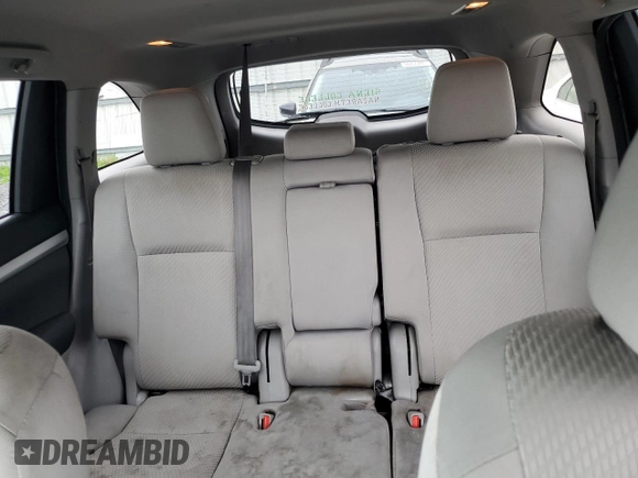 2018 Toyota Highlander LE z VIN 5TDBZRFH3JS817557, wystawiony jako Copart lot #56109035 z przebiegiem 132 053 mil mil oraz Szkoda całkowita • Salvage title. Historia ofert i sprzedaży dostępna na DreamBid. Obrazek 10.