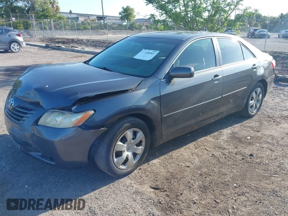 2007 Toyota Camry CE with VIN 4T1BE46K77U147361, listed as a IAAI auction lot 41918501 with 267,924 mi miles. Bid and sale history available at carsss.com. Image 2.