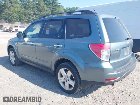 2009 Subaru Forester X Limited with VIN JF2SH646X9H769026, listed as a IAAI auction lot 42803413 with 206,056 mi miles and . Bid and sale history available at DreamBid. Image 3.