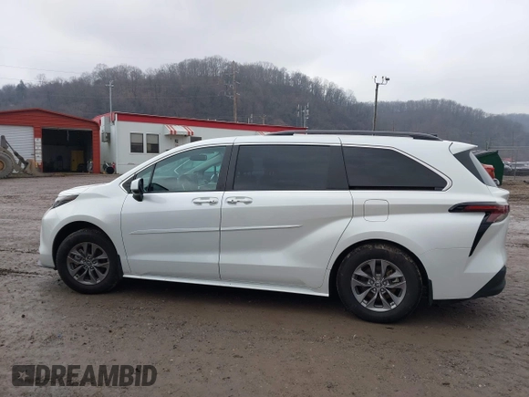 2023 Toyota Sienna XLE с VIN 5TDJRKEC7PS157721, выставлен на аукционе IAAI как лот 41687181 с пробегом 30 351 миль миль и . История ставок и продаж доступна на DreamBid. Изображение 14.