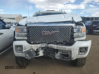 2015 GMC Sierra 2500HD available WiFi Denali with VIN 1GT120E8XFF521875, listed as a Copart auction lot 46704765 with 132,792 mi miles and Salvage Title. Bid and sale history available at carsss.com. Image 5.