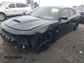 2020 Dodge Charger Scat Pack z VIN 2C3CDXGJ1LH162104, wystawiony jako IAAI lot #42097302 z przebiegiem 44 769 mil mil oraz . Historia ofert i sprzedaży dostępna na DreamBid. Obrazek 2.