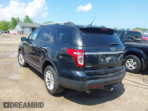 2014 Ford Explorer XLT z VIN 1FM5K8D82EGA16631, wystawiony jako IAAI lot #42255479 z przebiegiem 159 867 mil mil oraz . Historia ofert i sprzedaży dostępna na DreamBid. Obrazek 3.