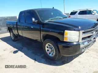 2011 Chevrolet Silverado 1500 LS with VIN 1GCRCREA3BZ305821, listed as a IAAI auction lot 41727083 with 115,878 mi miles and . Bid and sale history available at DreamBid. Image 1.
