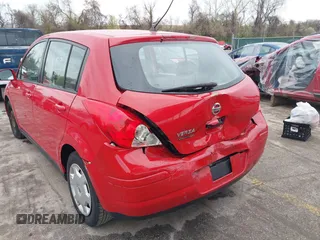 2007 Nissan Versa 1.8 S with VIN 3N1BC13EX7L364889, listed as a IAAI auction lot 42008734 with 147,613 mi miles. Bid and sale history available at carsss.com. Image 17.