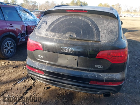 2014 Audi Q7 3.0T S line Prestige with VIN WA1DGAFE5ED013147, listed as a IAAI auction lot 41432296 with 121,861 mi miles. Bid and sale history available at carsss.com. Image 16.