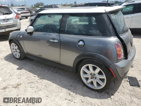 2002 MINI Hardtop S with VIN WMWRE33492TD51046, listed as a Copart auction lot 52371525 with 19,112 mi miles and Non Repairable. Bid and sale history available at DreamBid. Image 2.
