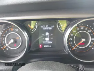 2023 Jeep Gladiator Sport S с VIN 1C6HJTAG5PL567995, выставлен на аукционе IAAI как лот 42009494 с пробегом 25 455 миль миль и . История ставок и продаж доступна на DreamBid. Изображение 7.