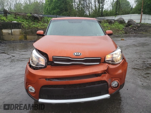 2018 Kia Soul + with VIN KNDJP3A50J7571363, listed as a Copart auction lot 55877035 with 30,987 mi miles and Salvage Title. Bid and sale history available at DreamBid. Image 5.