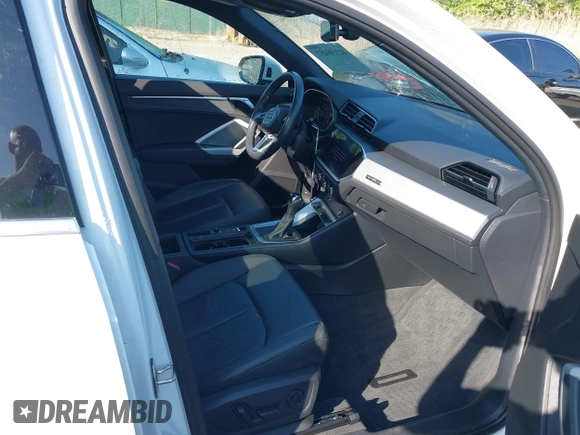 2021 Audi Q3 S line Premium with VIN WA1DECF31M1037901, listed as a IAAI auction lot 42158457 with 25,925 mi miles and . Bid and sale history available at DreamBid. Image 5.