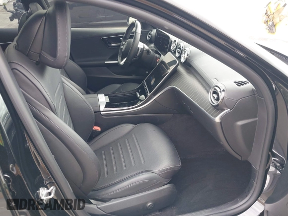 2022 Mercedes-Benz C 300 with VIN W1KAF4GBXNR037485, listed as a IAAI auction lot 41901915 with 36,504 mi miles and . Bid and sale history available at DreamBid. Image 5.
