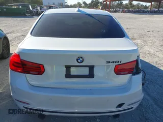 2017 BMW 3 Series 340i with VIN WBA8B3G37HNU36385, listed as a IAAI auction lot 40988676 with 41,492 mi miles and . Bid and sale history available at carsss.com. Image 17.