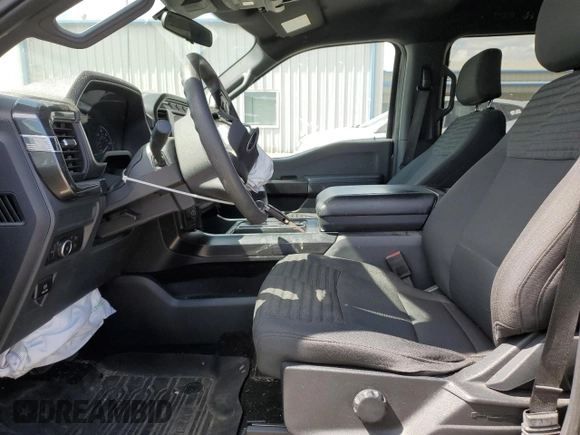 2022 Ford F-150 XL with VIN 1FTFW1E52NFC13829, listed as a Copart auction lot 61935915 with 72,912 mi miles and Salvage title. Bid and sale history available at DreamBid. Image 7.