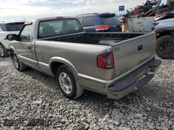 2000 GMC Sonoma z VIN 1GTCS1444Y8131309, wystawiony jako Copart lot #46524975 z przebiegiem 156 218 mil mil oraz Szkoda całkowita • Salvage title. Historia ofert i sprzedaży dostępna na DreamBid. Obrazek 2.
